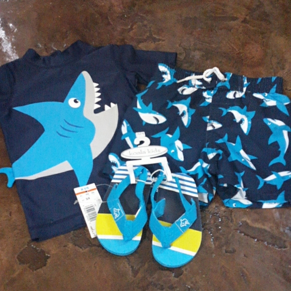 9M Swim Set Trunks, Flip Flops & Rash Guard - Picture 8 of 8